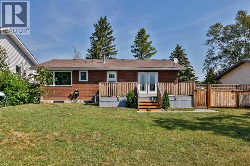 425 Cottonwood Drive, Vulcan, photo 7