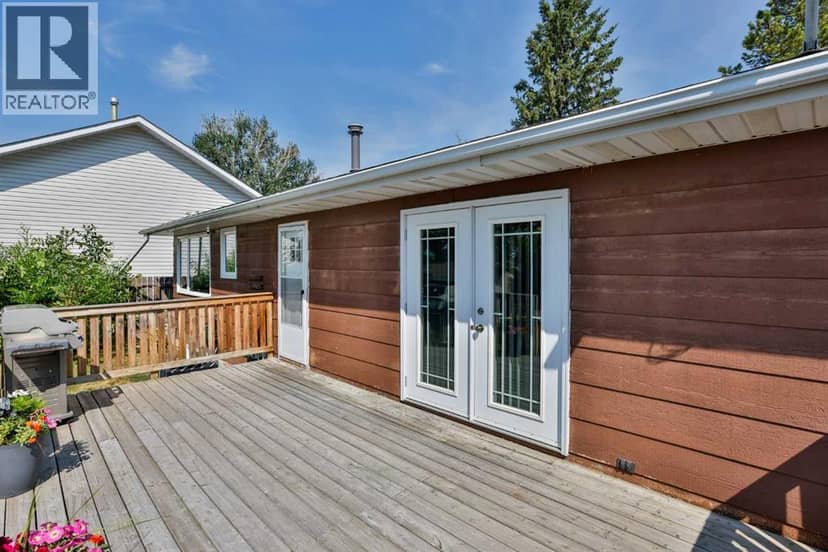 425 Cottonwood Drive — photo 11 of 32