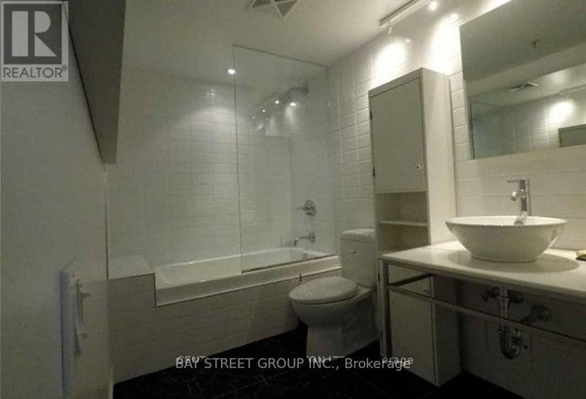 1007 - 75 Portland Street — photo 8 of 8