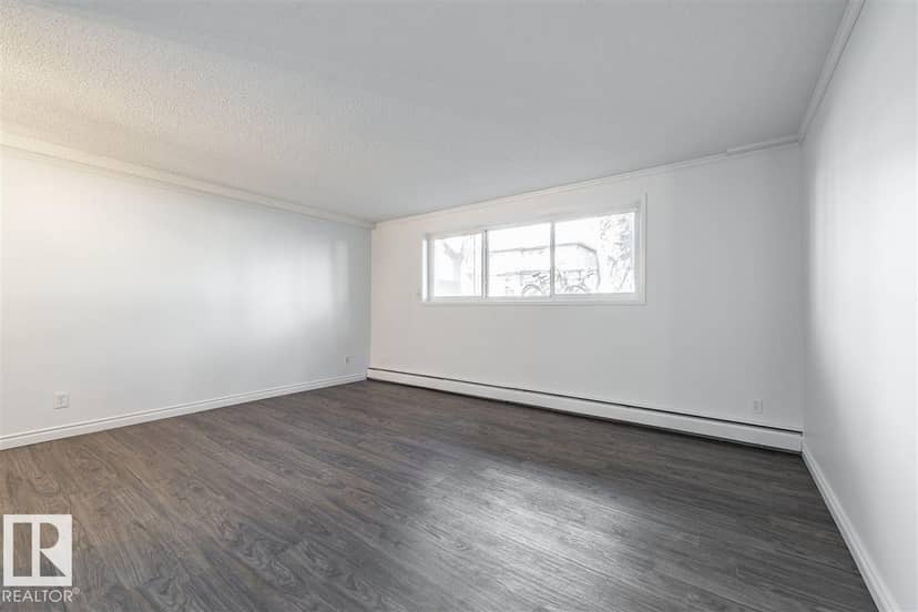 #102 10633 81 AV NW — photo 17 of 28