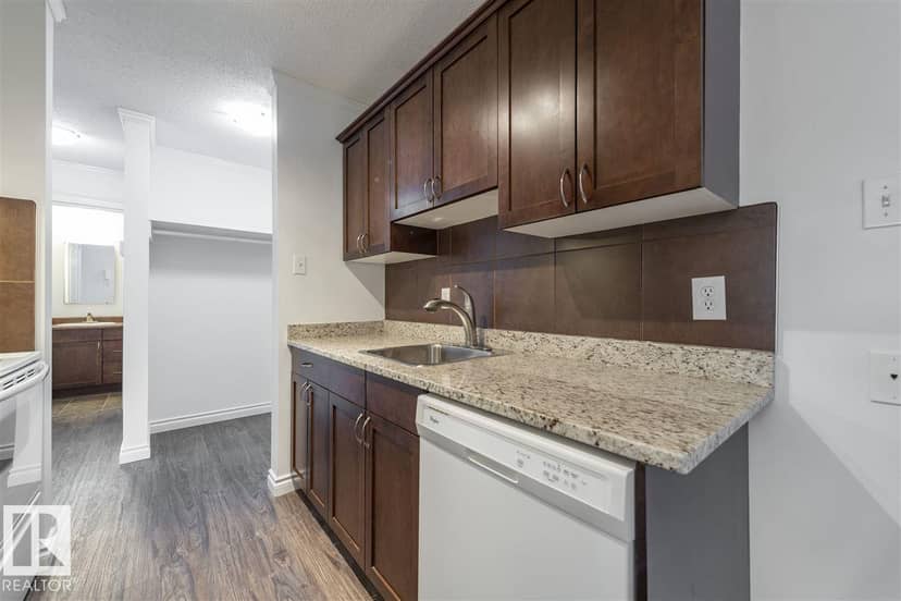 #102 10633 81 AV NW, Edmonton, photo 7