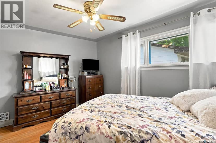 416 Willow STREET E — photo 16 of 40