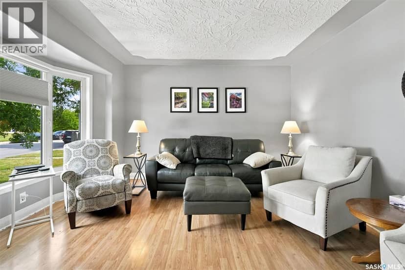 416 Willow STREET E — photo 6 of 40