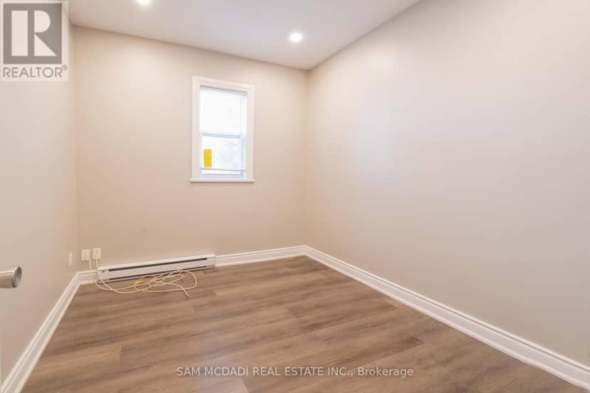 187 Erie Street — photo 13 of 28