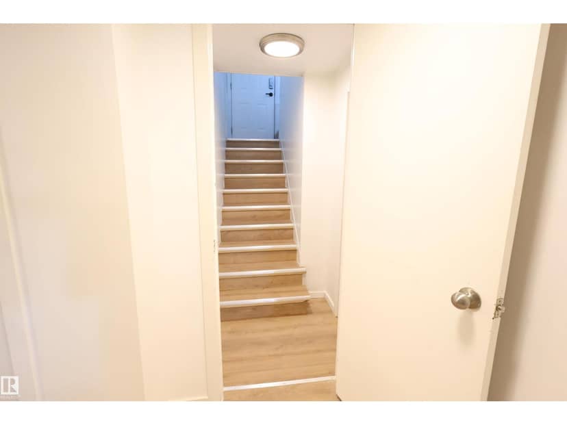 12229 88 ST NW — photo 17 of 40