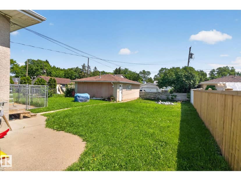 12229 88 ST NW — photo 31 of 40