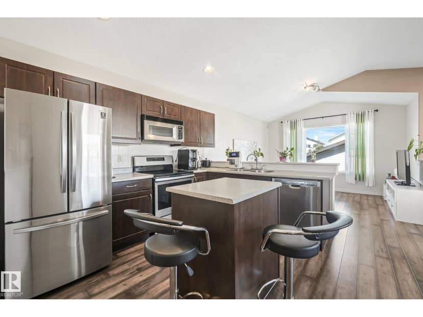 11644 167A AV NW — photo 30 of 40