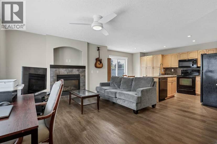 115 Strathmore Lakes Common — photo 39 of 40