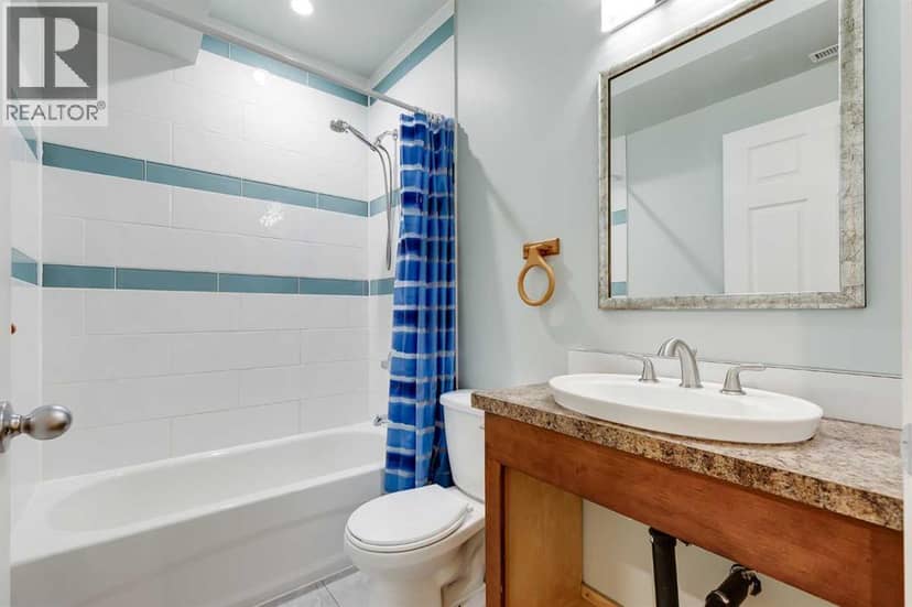 115 Strathmore Lakes Common — photo 27 of 40