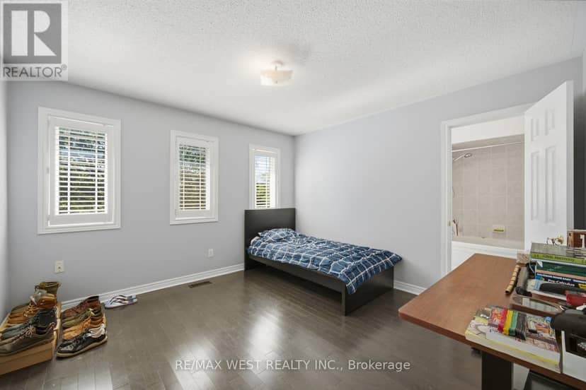 65 Burnhaven Avenue — photo 29 of 40