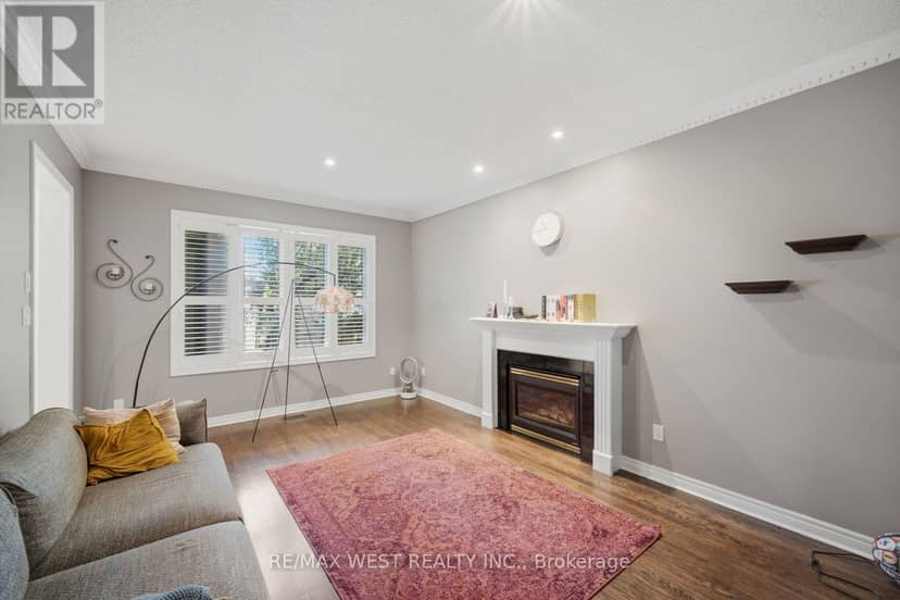 65 Burnhaven Avenue — photo 9 of 40
