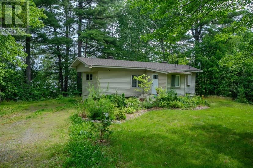 1744 Regional Road 10, Whitefish, photo 3