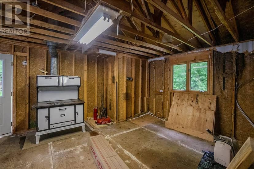 1744 Regional Road 10 — photo 40 of 40