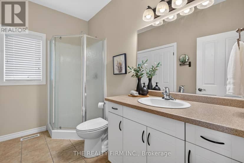 46 Ashwood Crescent, Middlesex Centre, photo 6