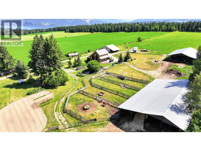 2990 50 Street NW, Salmon Arm, photo 3