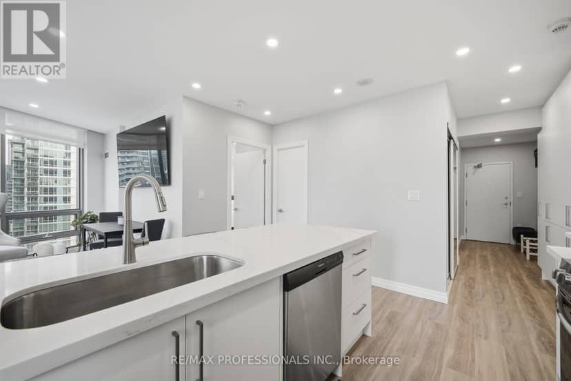 2603 - 3 Navy Wharf Court — photo 14 of 40