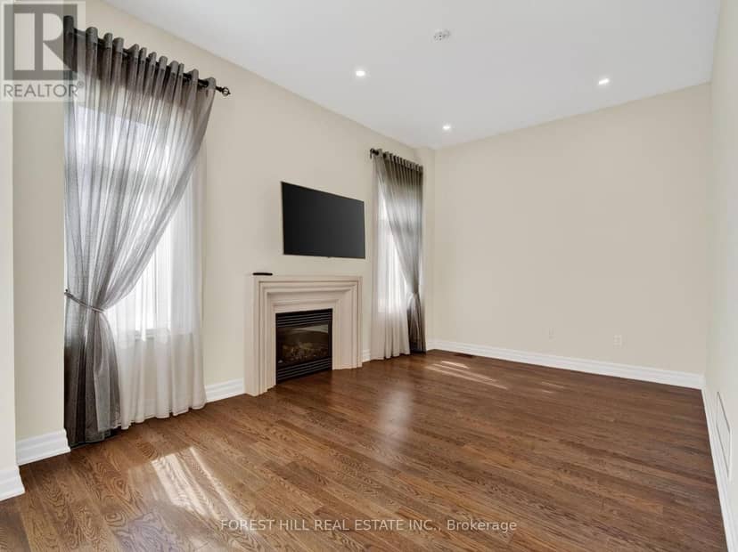 18 Hackwood Crescent — photo 18 of 40