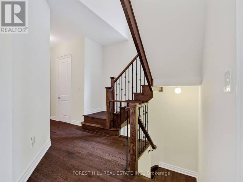 18 Hackwood Crescent — photo 26 of 40