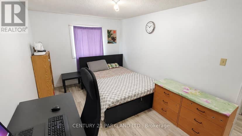 67 Melinda Crescent — photo 12 of 13