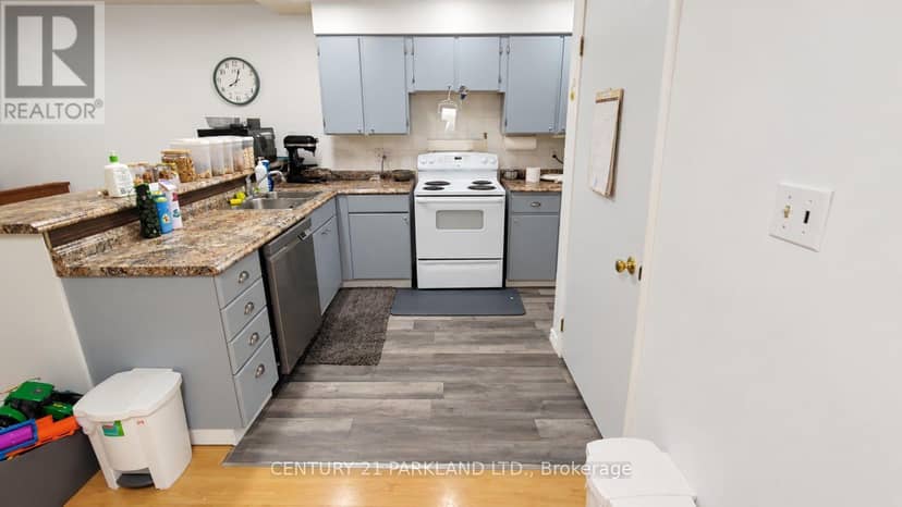 67 Melinda Crescent, Barrie, photo 2