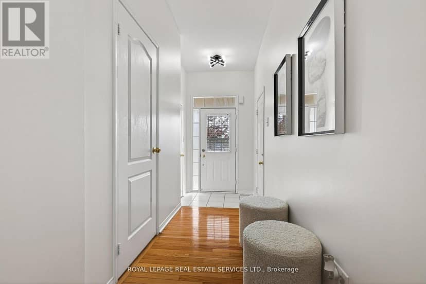 2307 Stone Glen Crescent — photo 2 of 36