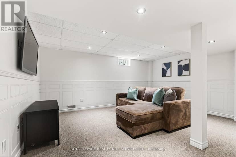 2307 Stone Glen Crescent — photo 29 of 36