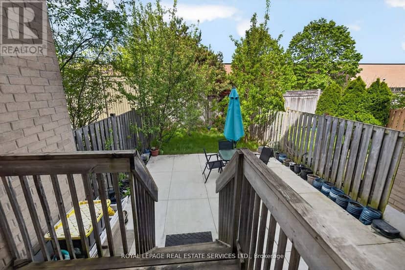 2307 Stone Glen Crescent — photo 33 of 36