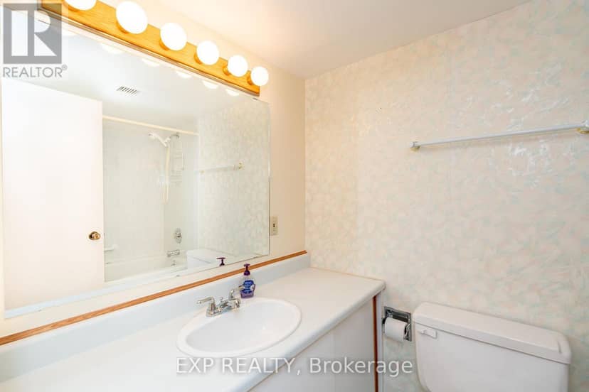 404 - 665 Bathgate Drive — photo 17 of 40