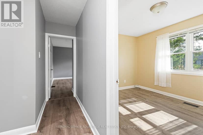 10 Robert Road — photo 25 of 40
