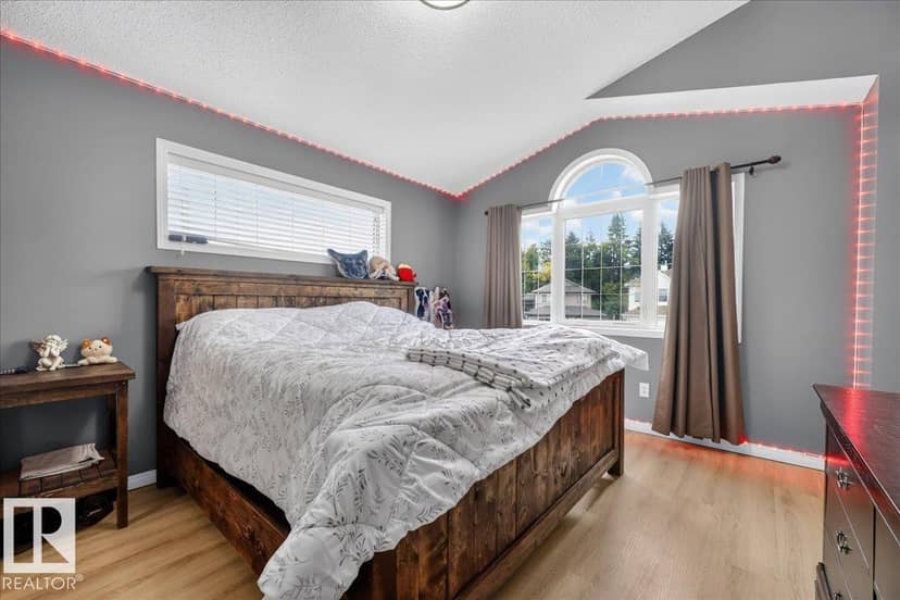 508 77 ST SW — photo 28 of 40