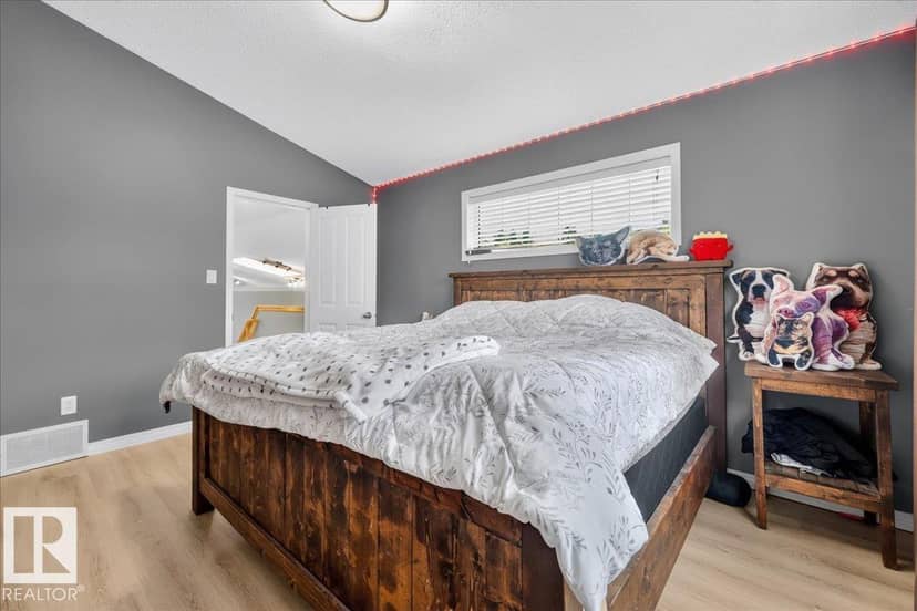 508 77 ST SW — photo 29 of 40