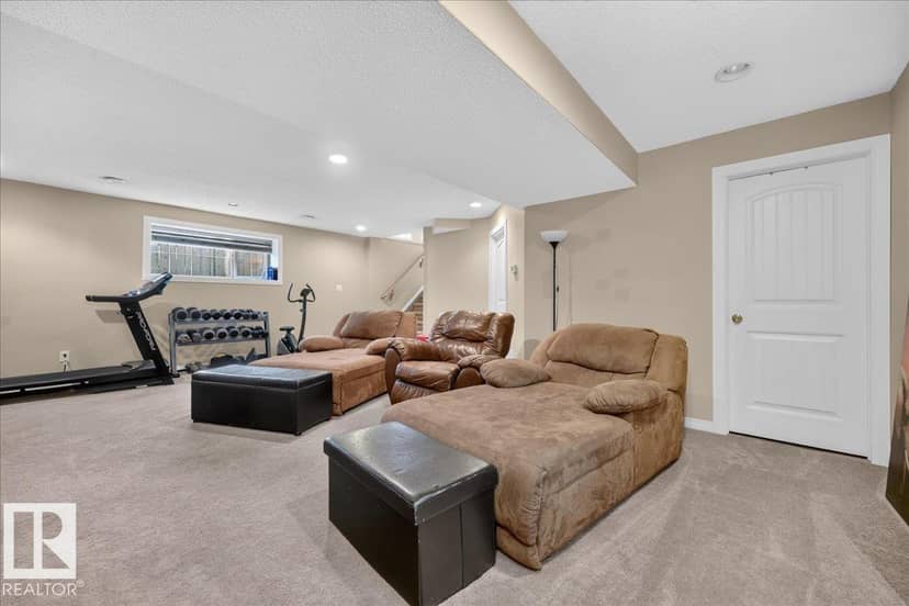 508 77 ST SW — photo 38 of 40