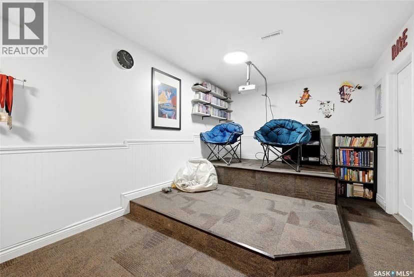 1142 Gryphons WALK — photo 31 of 40