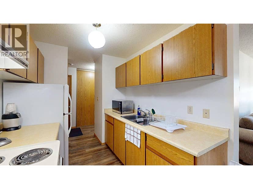 10 CARIBOO Drive Unit# 408, Elkford, photo 3