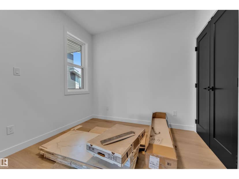 8 Eldridge Pt — photo 11 of 39