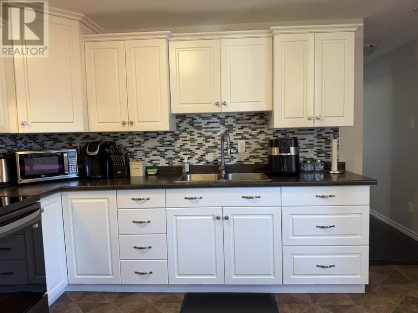 89 Evergreen Drive — photo 6 of 25