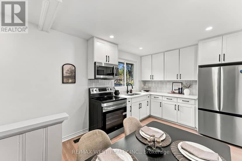 1271 Franklin Drive — photo 13 of 34