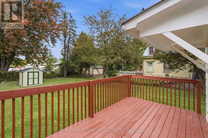 13 Oak Street — photo 19 of 40