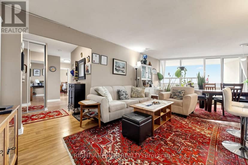 1116 - 15 Vicora Linkway — photo 29 of 40