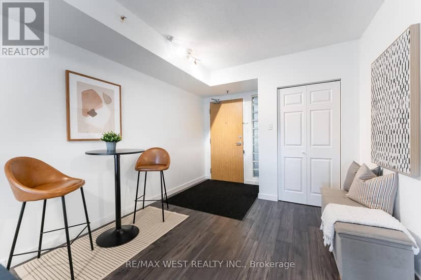 414 - 5800 Sheppard Avenue E — photo 4 of 36