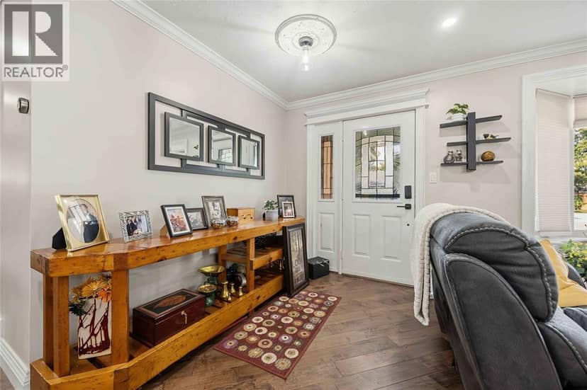 416 Holland Street — photo 16 of 40