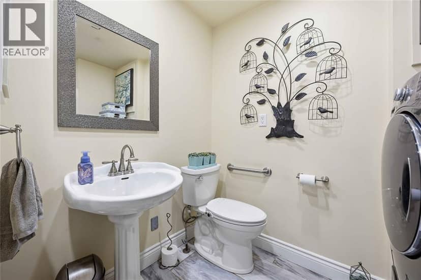 416 Holland Street — photo 20 of 40