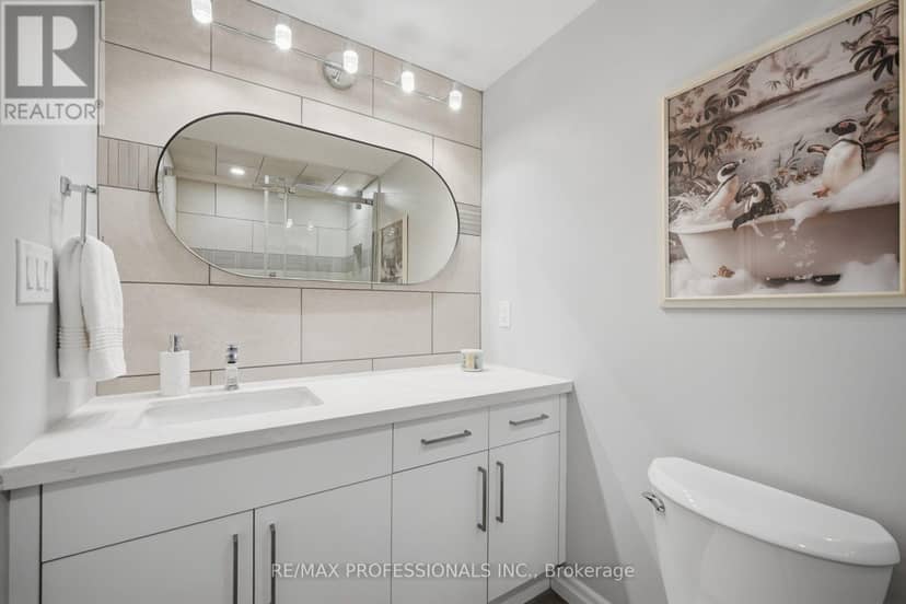 2603 - 3 Navy Wharf Court — photo 27 of 40