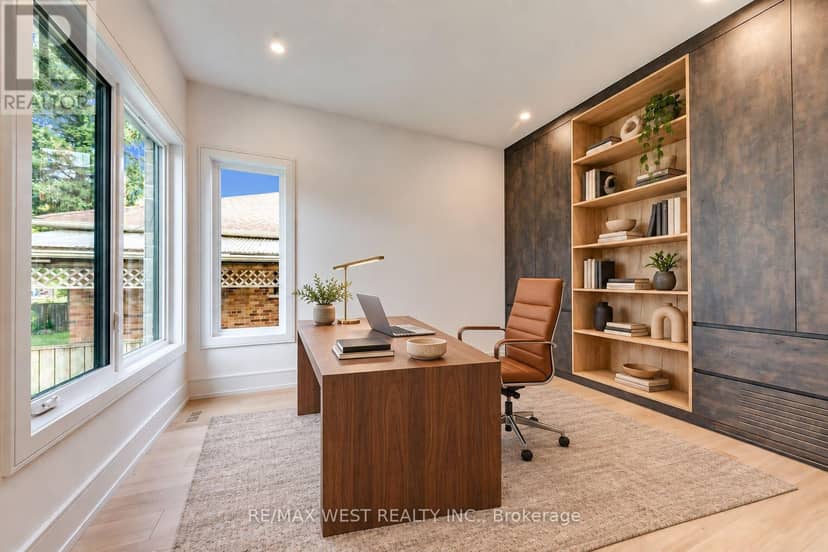 3 Amber Crescent — photo 14 of 40
