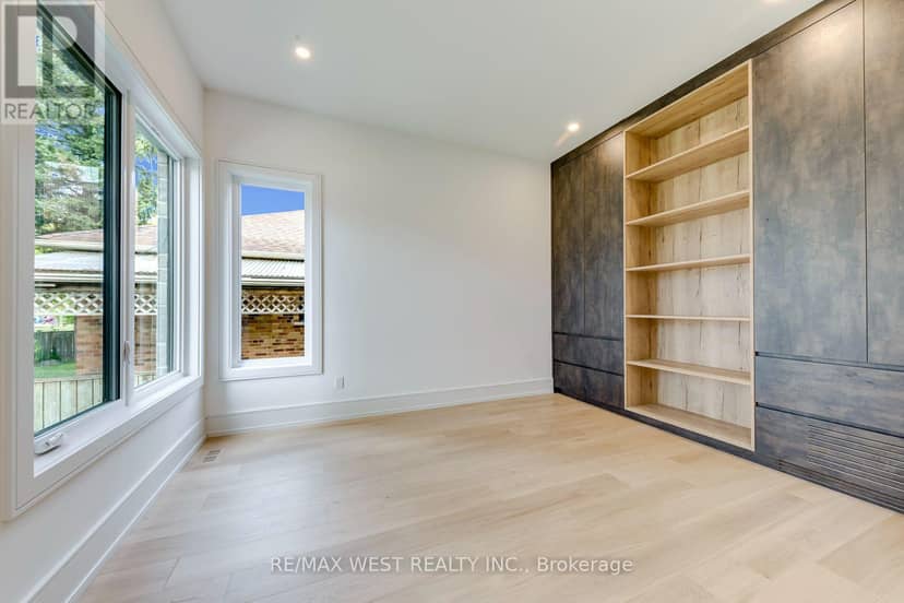 3 Amber Crescent — photo 15 of 40