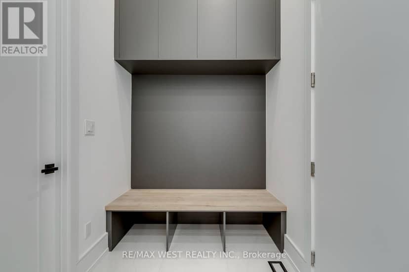 3 Amber Crescent — photo 16 of 40