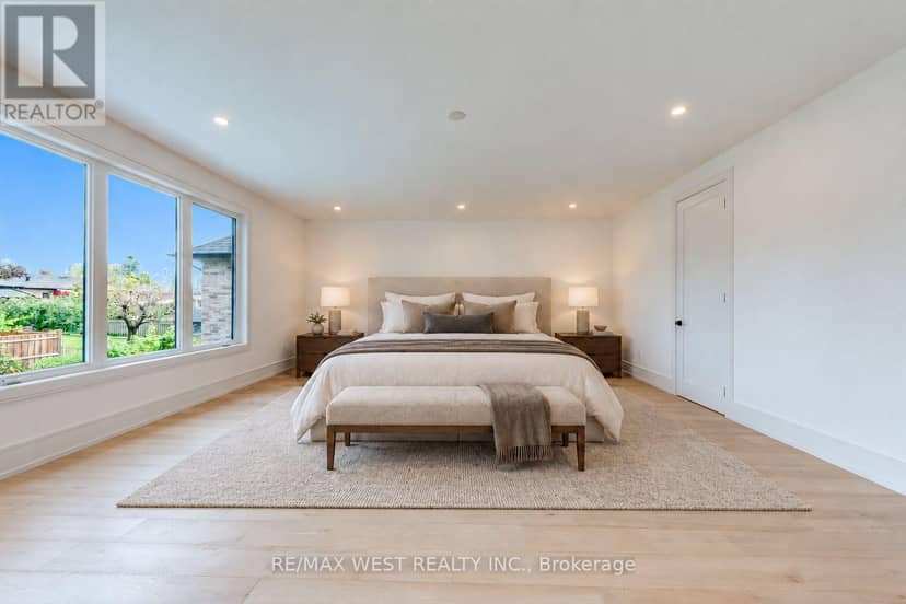3 Amber Crescent — photo 19 of 40