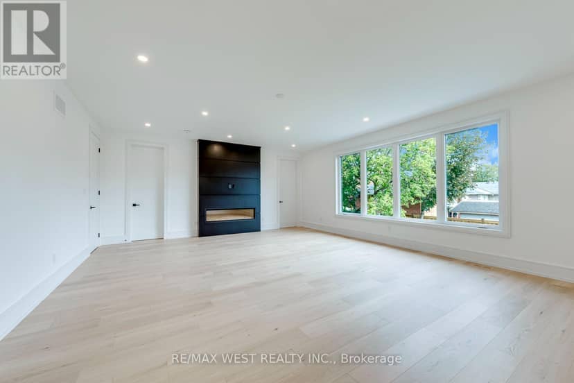 3 Amber Crescent — photo 20 of 40