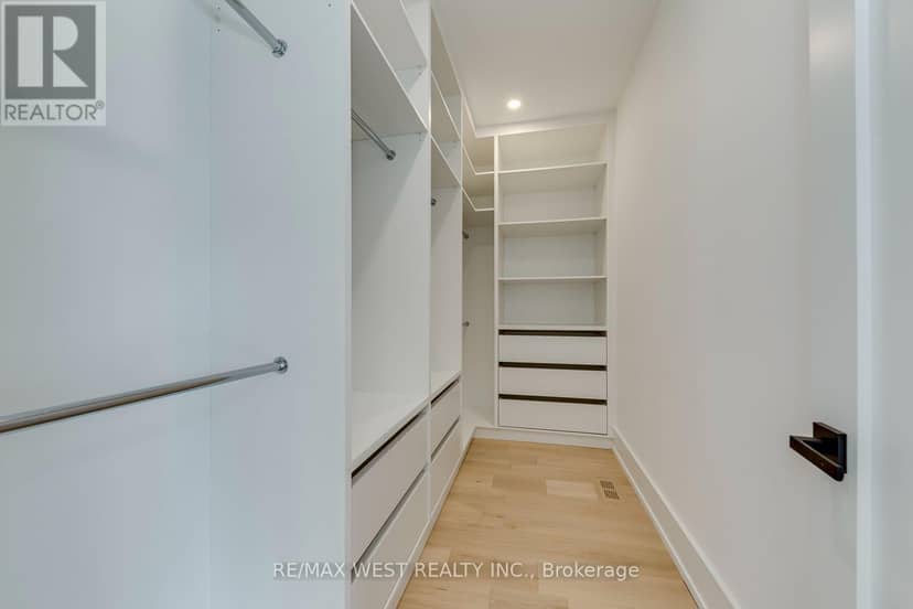 3 Amber Crescent — photo 22 of 40