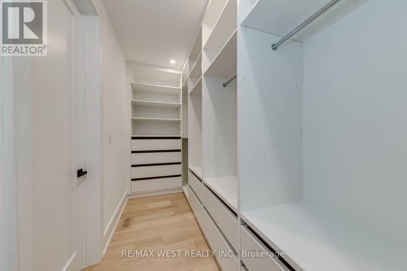 3 Amber Crescent — photo 23 of 40